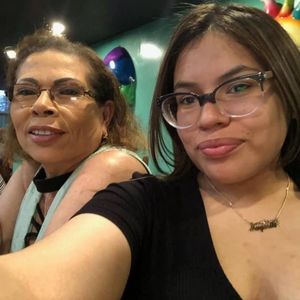 Meet your Posher, Elizabeth